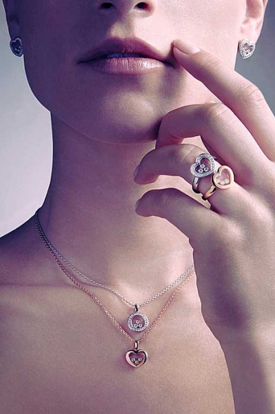 Gift a little sparkle with Chopards Happy Diamonds and Happy Hearts collections Image