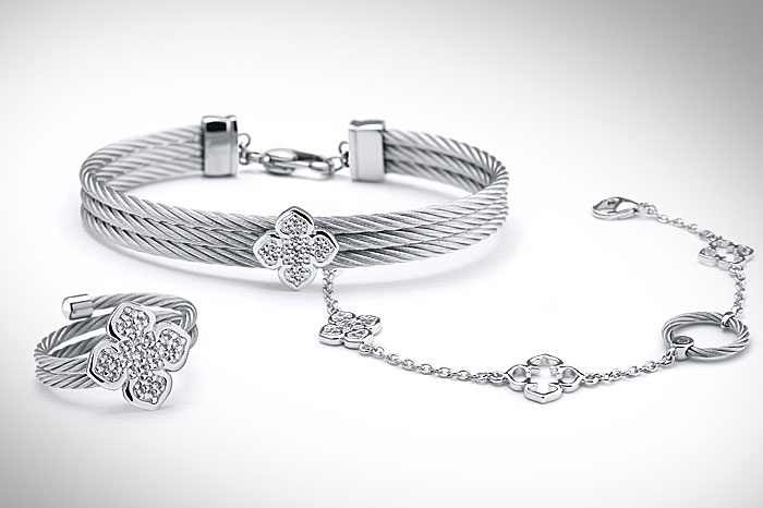 Tell the world that you are indeed lucky in love with CHARRIOL's Le-Fleur collection. Image