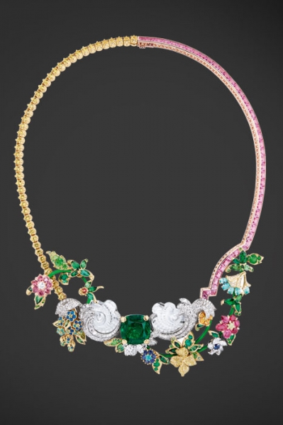 Dior Joaillerie Dior A Versailles, Cote Jardins Bosquet de la Salle de Bal Emeraude necklace Image