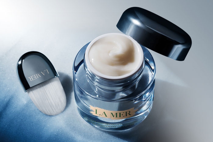 La Mer The Neck and Décolleté Concentrate Image