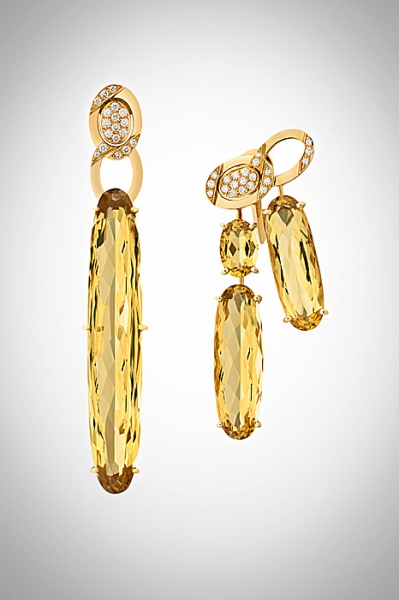 Chanel L'Esprit Du Lion collection Dazzling earrings Image