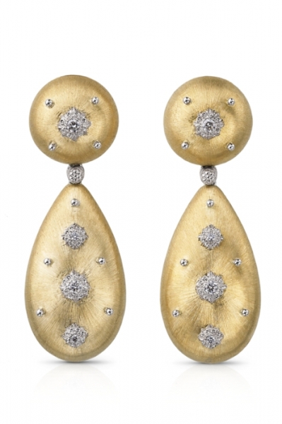 Buccellati Macri pendant earrings in yellow gold Image