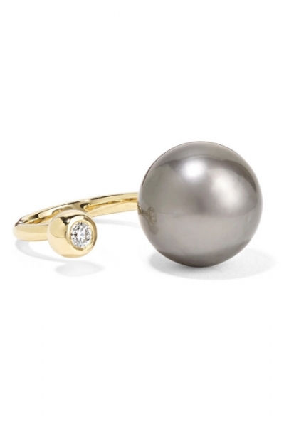 Mizuki Gold and Diamond Ring with Tahitian Black Pearl Image