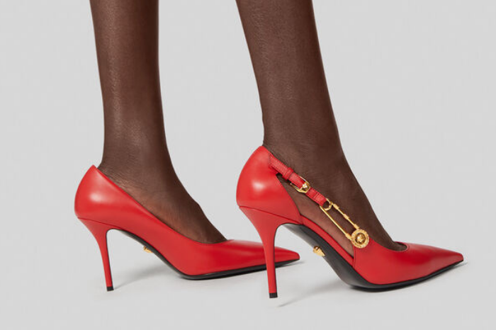 Choose comfortable yet fashionable heels gafencu magazine pumps by versace Image