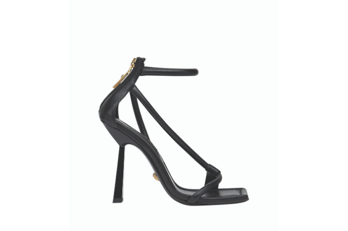 Choose comfortable yet fashionable heels gafencu magazine versace Image