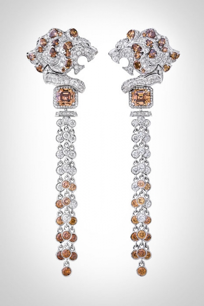 Chanel L'Esprit du Lion Collection Protective earrings Image