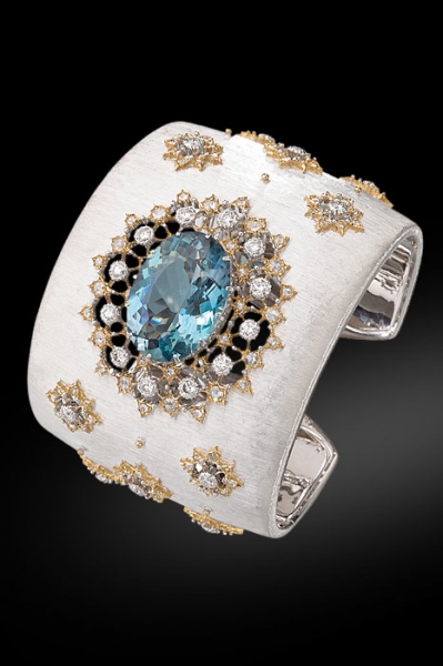 Buccellati Unica Collection cuff bracelet Image