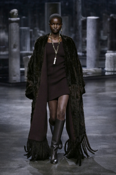 32_FENDI_WOMEN_FW_21_22 Image