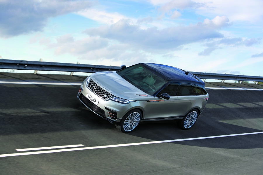 rrvelar18my445glhdprlocationdynamic010317 Image