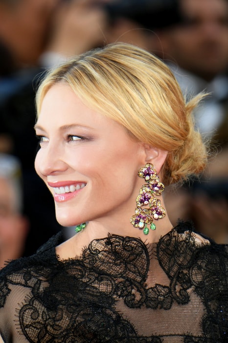 Cate Blanchett wears Orchid Earrings from the Chopard Red Carpet Collection 2018