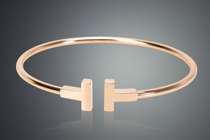 Bracelets: Mix and match stacking bracelets in white gold, yellow gold and rose gold