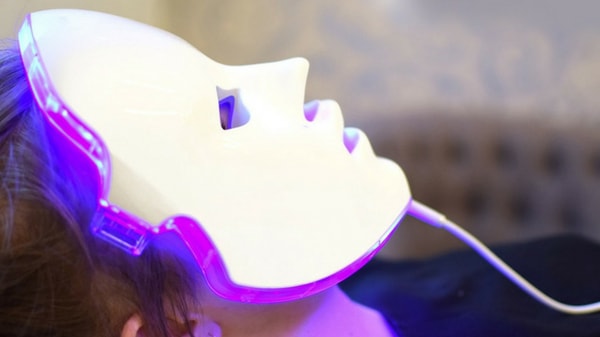 Is the Deesse Pro LED Mask really worth US$2,300