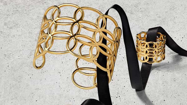 Maximilist Metals: Chain link jewellery of the ’80s makes its return