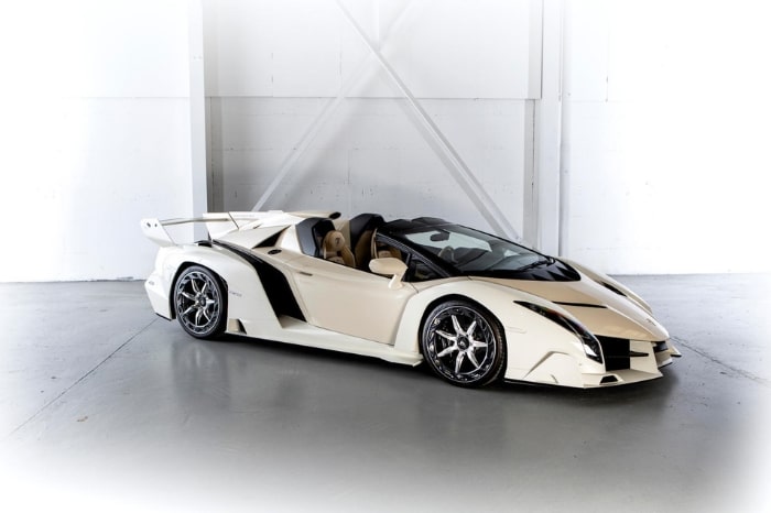 2014 Lamborghini Veneto Roadster