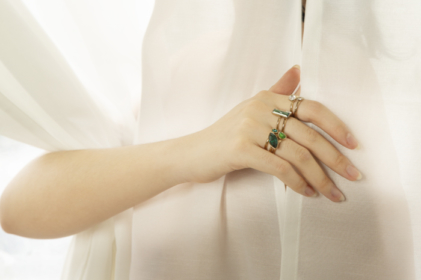 Snap Shots Peek-a-boo styling gafencu magazine ring by atelier swarovski