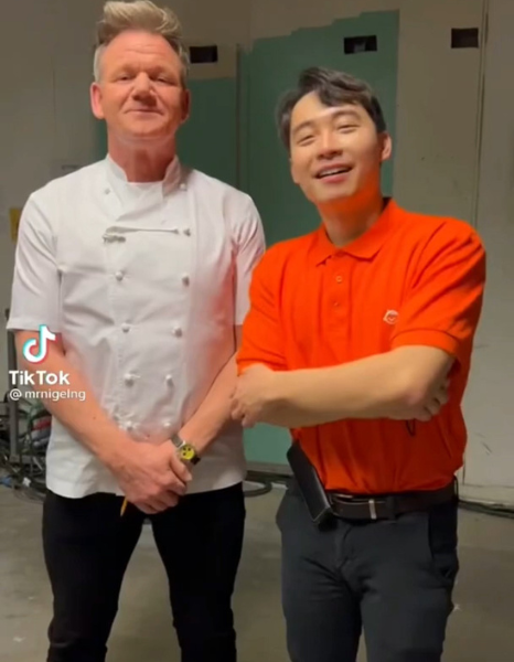 celebrity-entertainment-uncle-roger-nigel-ng-youtube-comedy-sensation (9)