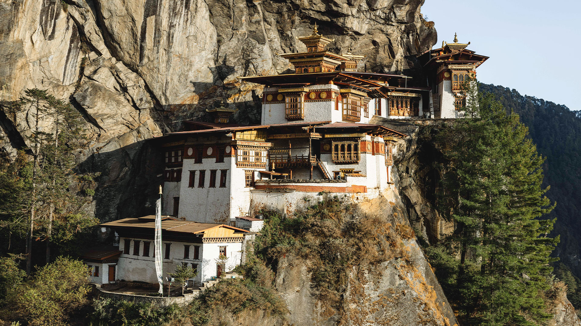 Breathtaking Bhutan: The mountainous kingdom is steeped in rich cultural tradition and stupendous natural beauty